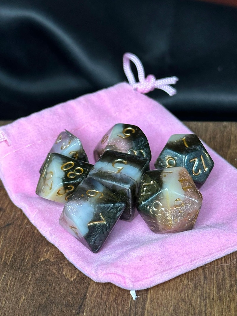 D20 holder